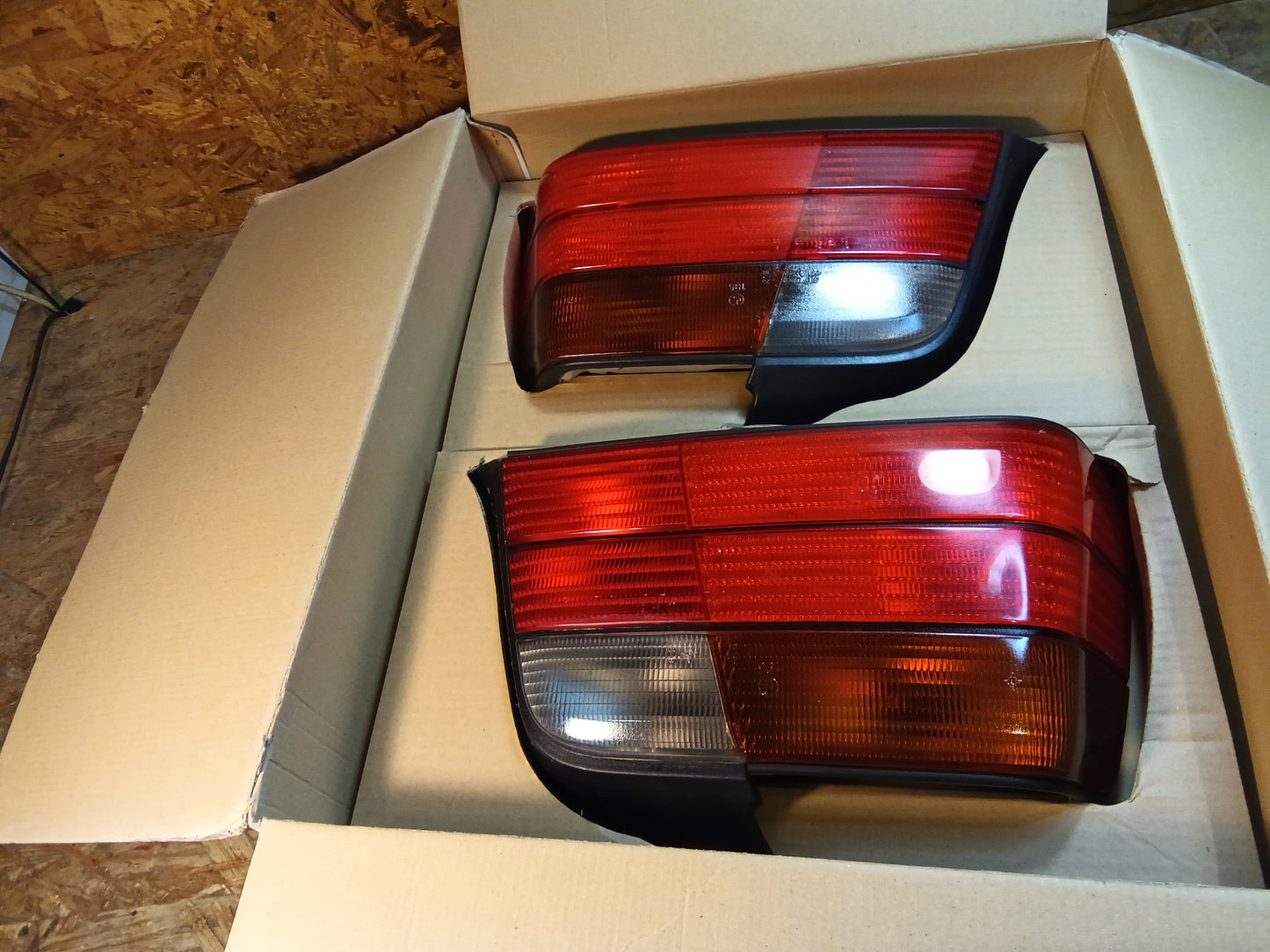 BMW E36 4-Türer BJ 91-99 Rückleuchten original BMW GEBRAUCHT