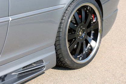 BMW 3er E46 Rieger Seitenschweller (175mm) -> nicht für Touring flache Version, links, mit Schacht und 2 Ausschnitten, ABS, 
inkl. Alugitter, Gutachten, Montagezubehör