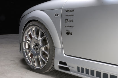 Audi TT (8N) Rieger Seitenschweller  rechts, mit Schacht und 2 Ausschnitten, ABS, 
inkl. Alugitter, Gutachten, Montagezubehör