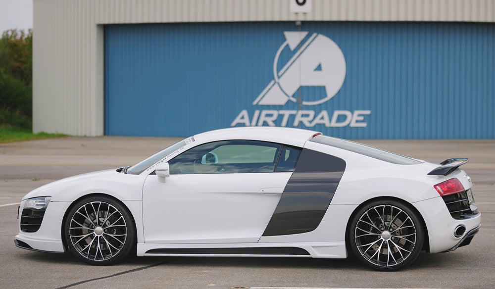 Audi R8 (42) Rieger Carbon-Seitenschweller  rechts, mit Schacht, mit Ausschnitt, Carbon, 
inkl. Alugitter, Montagezubehör, Gutachten