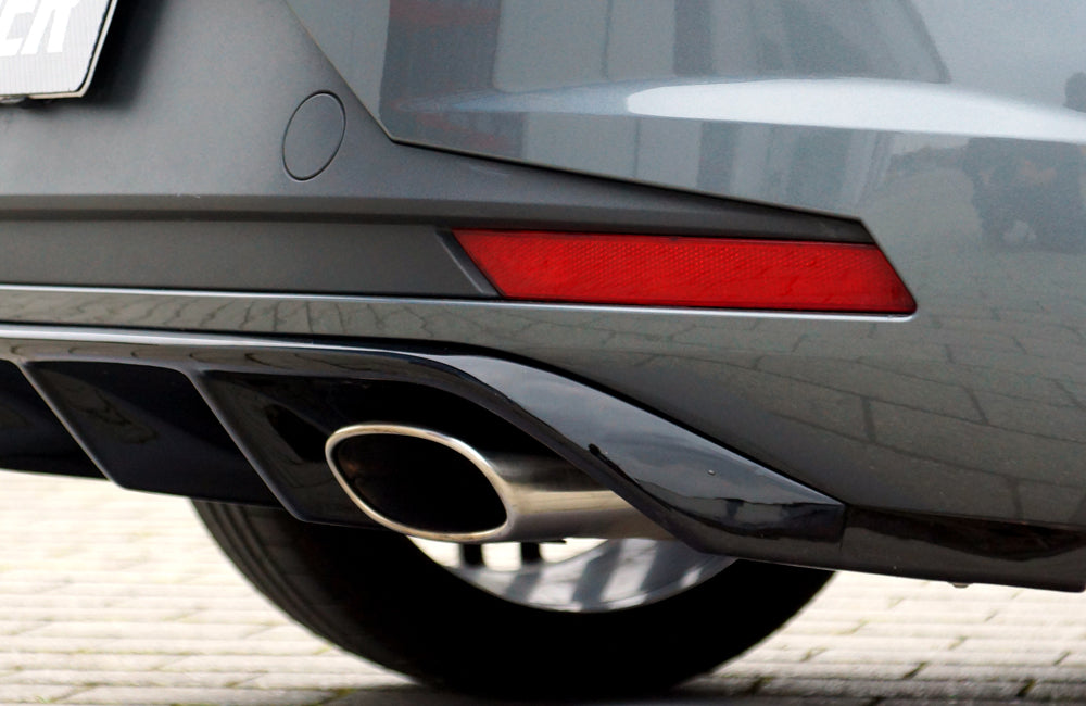 Seat Leon Cupra (5F) Rieger Heckeinsatz  für orig. Endrohr li. u. re., ABS, schwarz glänzend, 
inkl. Montagezubehör, Gutachten
