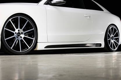 Audi A5 (B8/B81) Rieger Seitenschweller  links, mit Schacht, mit Ausschnitt, ABS, Carbon-Look, für Fzg. mit S-Line Exterieur und ohne S-Line Exterieur, 
inkl. Montagezubehör, Alugitter, Gutachten