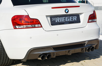 BMW 1er E82, E88  (182 / 1C) Rieger Heckeinsatz  für Doppelendrohr li. u. re., (4x80mm ø), ABS, Carbon-Look, für Fzg. mit M-Technik, 
inkl. Alugitter, Montagezubehör, Gutachten