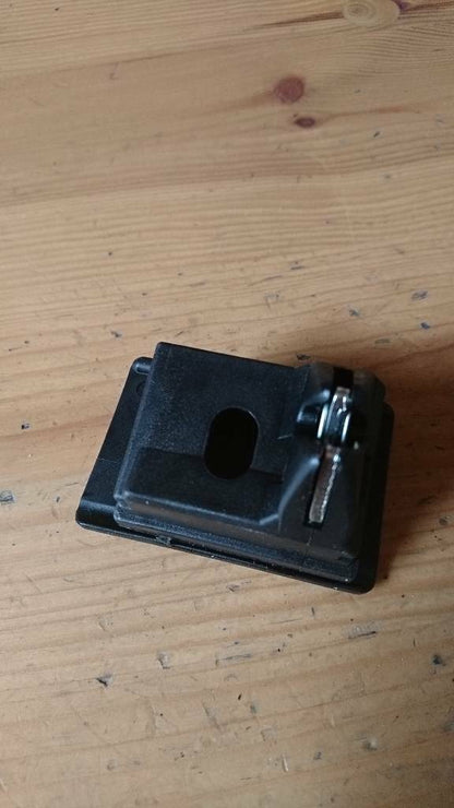 Kadett E Handschuhfach Griff Öffnung neu original GM