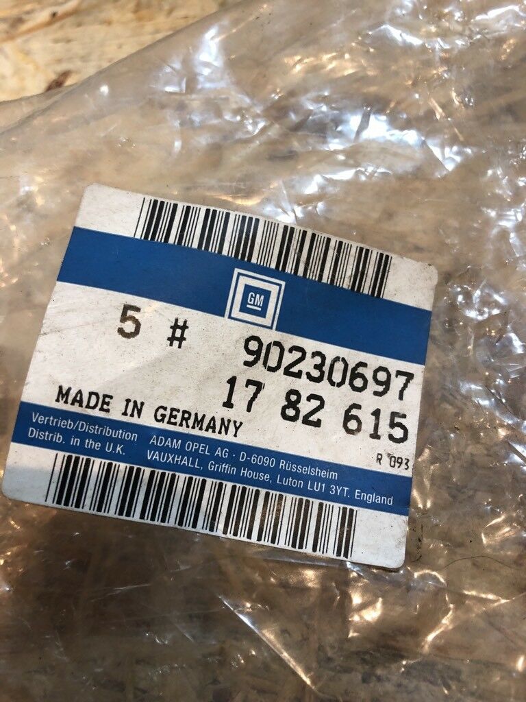 Opel Corsa B Tigra A Senator B Omega B Kassette Box NEU Original GM