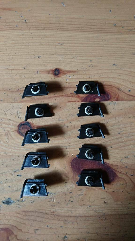 Vectra B Set Clip Scheibe Seitenwand Fenster neu original GM