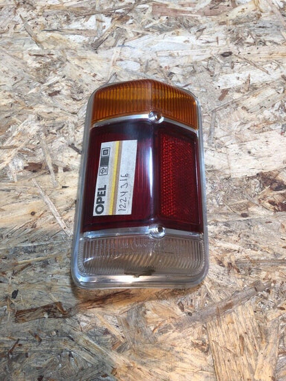 Opel Kadett A Caravan Rücklicht Glas links neu original GM
