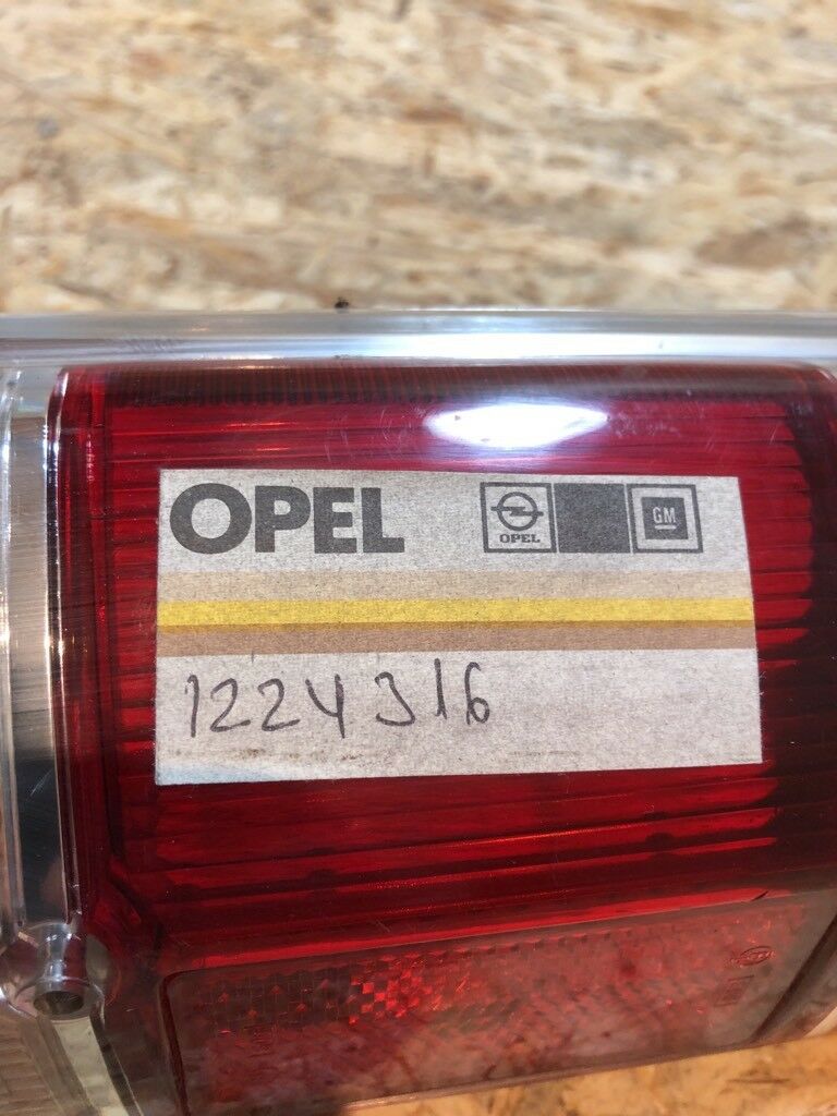 Opel Kadett A Caravan Rücklicht Glas links neu original GM