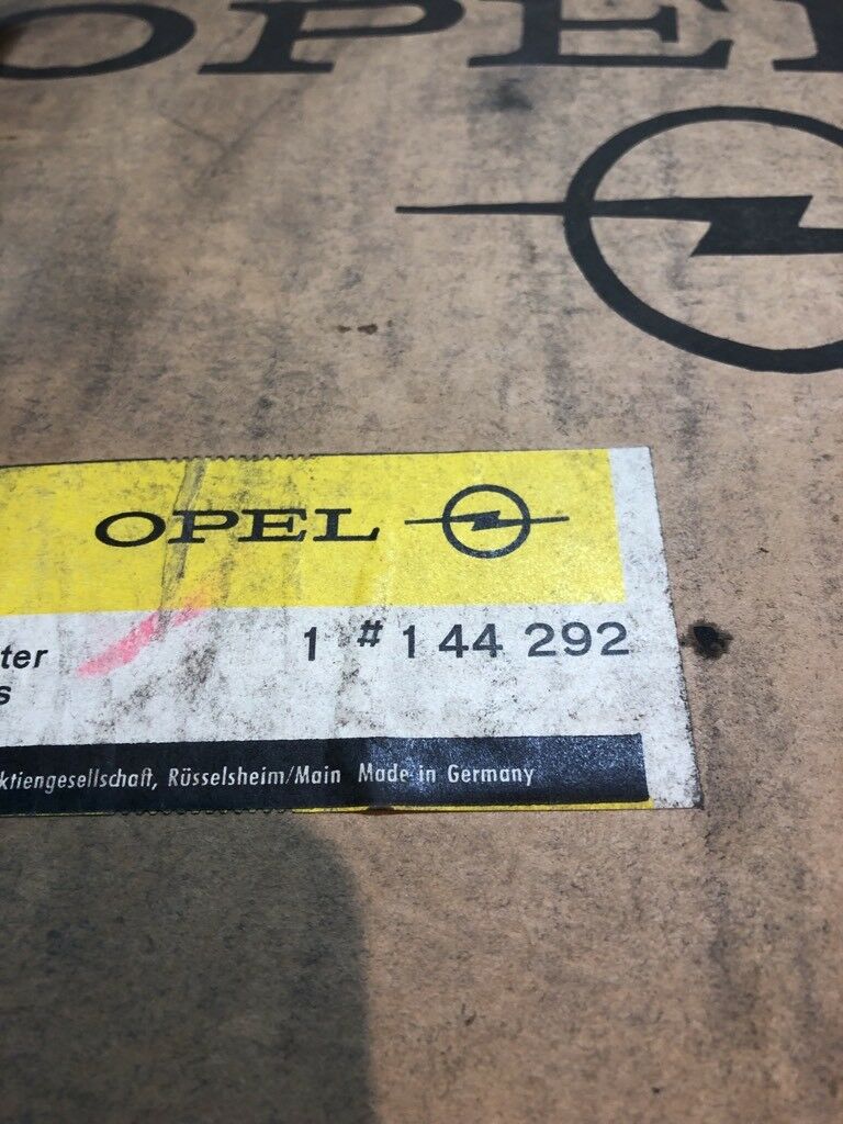 Opel Kadett B Caravan Drehfenster NEU Original GM