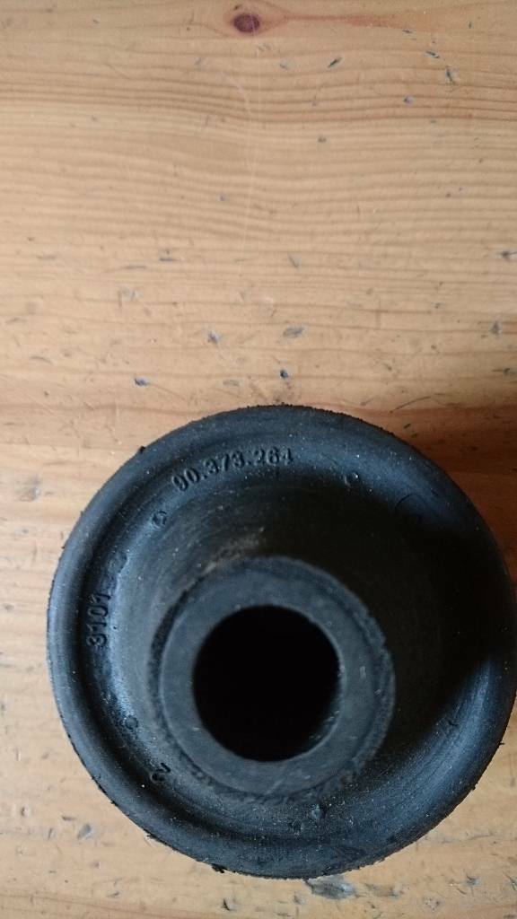 Astra F Vectra A Dämpfungsbuchse Vorderachse neu original GM