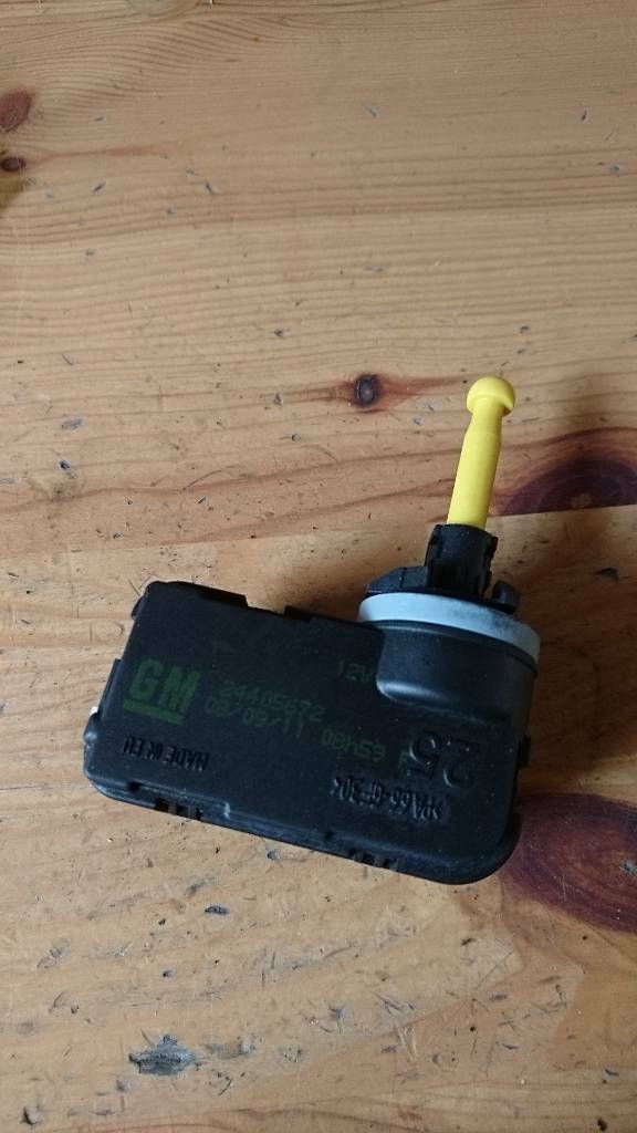 Corsa C Scheinwerfer Stellmotor Valeo neu original GM