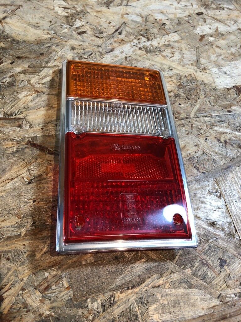 Opel Rekord D Caravan Licht Scheibe NEU Original GM
