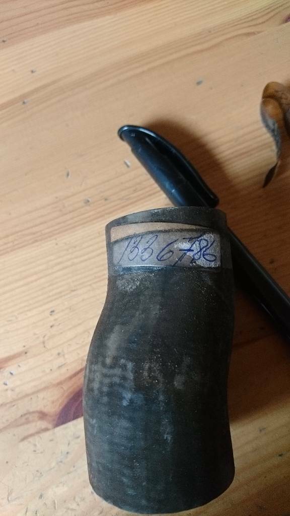 Opel Youngtimer Oldtimer Kühlerschlauch neu original GM 1336786