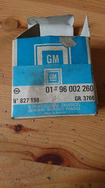 Kadett E Drosselklappe Satz Stufenscheibe Klinke neu original GM