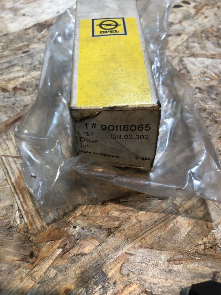 Original GM Opel Einspritzdüse Kadett D E Ascona C Neu