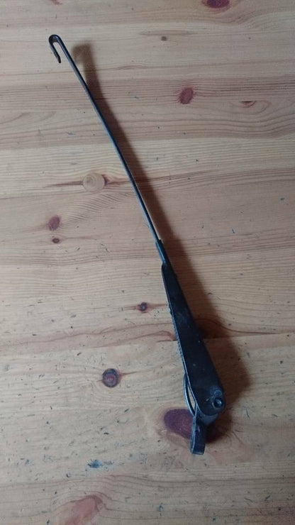 Opel Omega A Wischerarm vorne links neu original GM