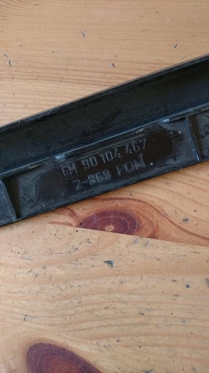Ascona C Blende Führungsschiene Vordersitz links außen neu GM