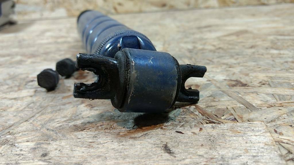 Original GM Opel Stoßdämpfer Commodore Rekord Neu
