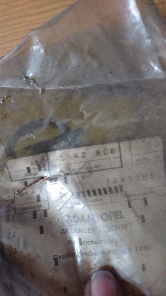 Opel Youngtimer Oldtimer Haltestift Bremssattel neu 542808