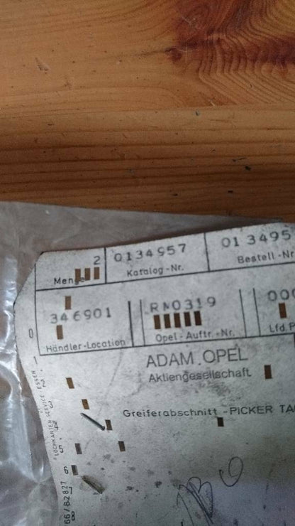 Opel Youngtimer Oldtimer Schieber neu original GM 134957