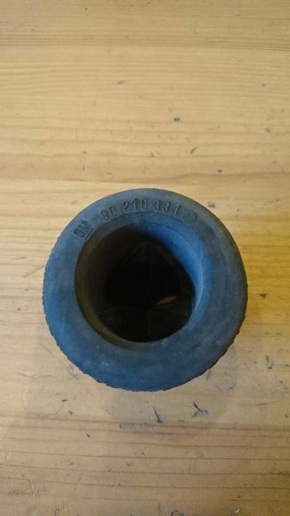Corsa B/Tigra A TUELLE,WASSERABLASS,STIRNWAND,OBEN,RL
