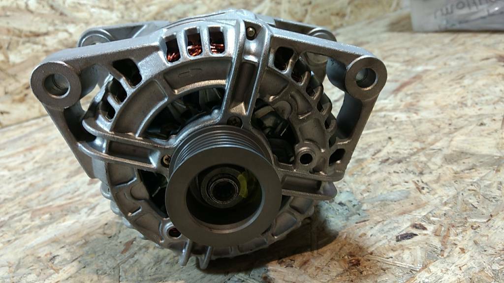 Original GM Opel Lichtmaschine Astra G Zafira A NEU