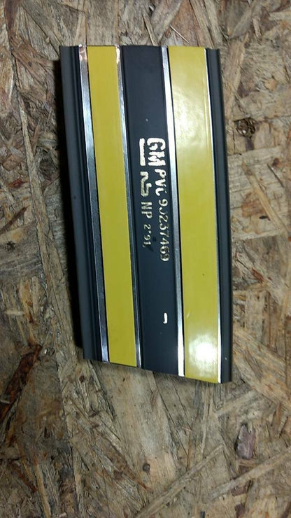 Original GM Opel Corsa A Zierleiste Kotflügel vorne links NEU