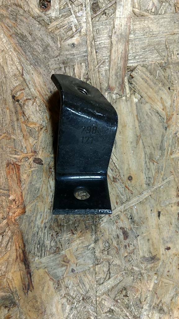 Original GM Opel Kadett Olympia Stoßstangenhalter NEU