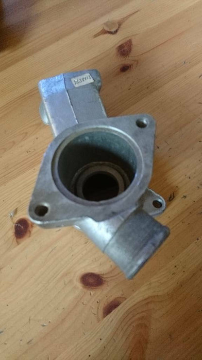 Opel Youngtimer Oldtimer Thermostatgehäuse neu 1338113