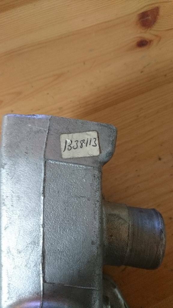 Opel Youngtimer Oldtimer Thermostatgehäuse neu 1338113