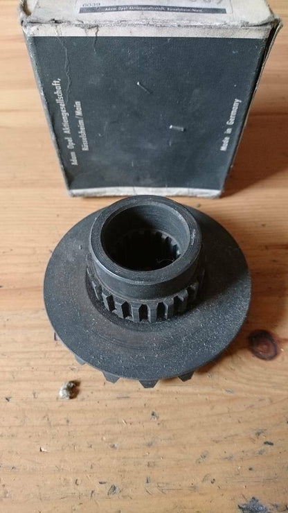 Opel Youngtimer Oldtimer Kegelrad neu original 410507