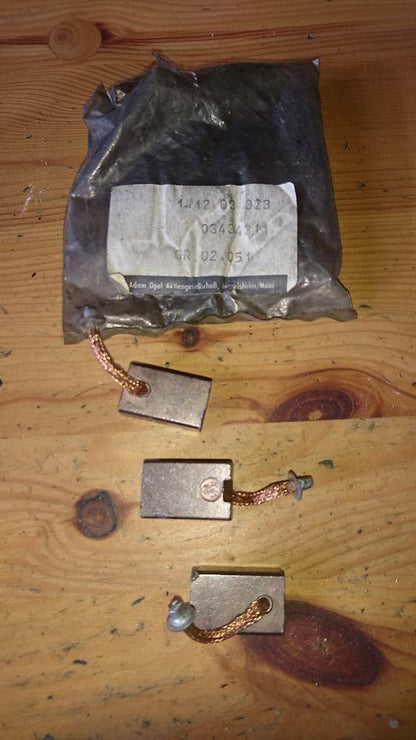 Opel Youngtimer Oldtimer Kohlebürste Starter neu original 1203023