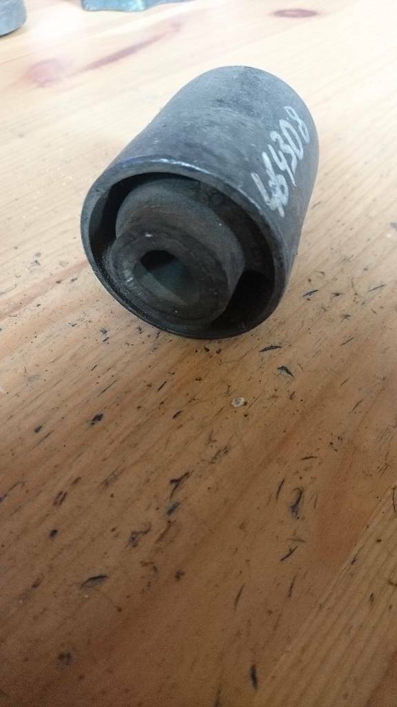 Opel Youngtimer Oldtimer Dämpfungsbuchse neu original 464308