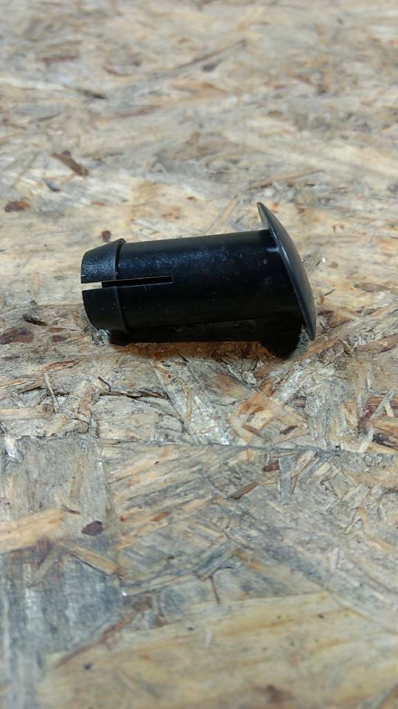 Original GM Opel Oldtimer Kopfstützenhülsen Modell? NEU