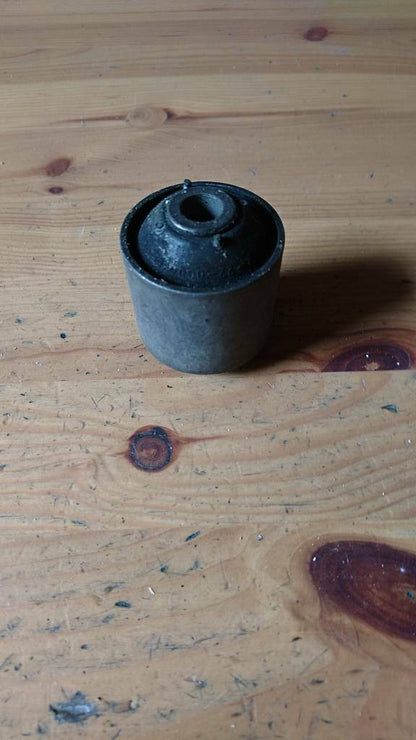 Rekord E Dämpfungsbuchse Lenker hinten oben neu original