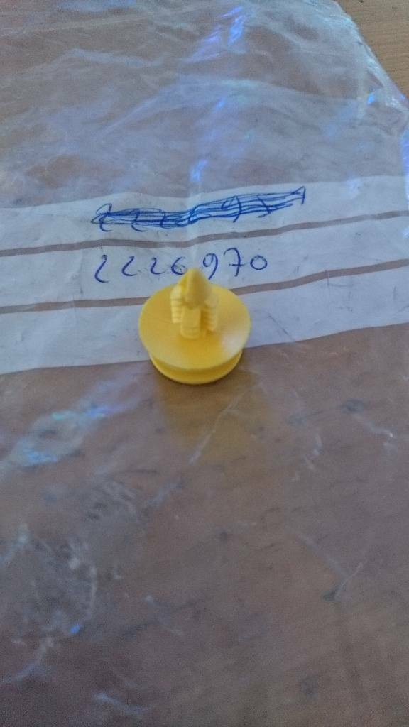 Opel Youngtimer Oldtimer Befestigungsclip neu original 2226970