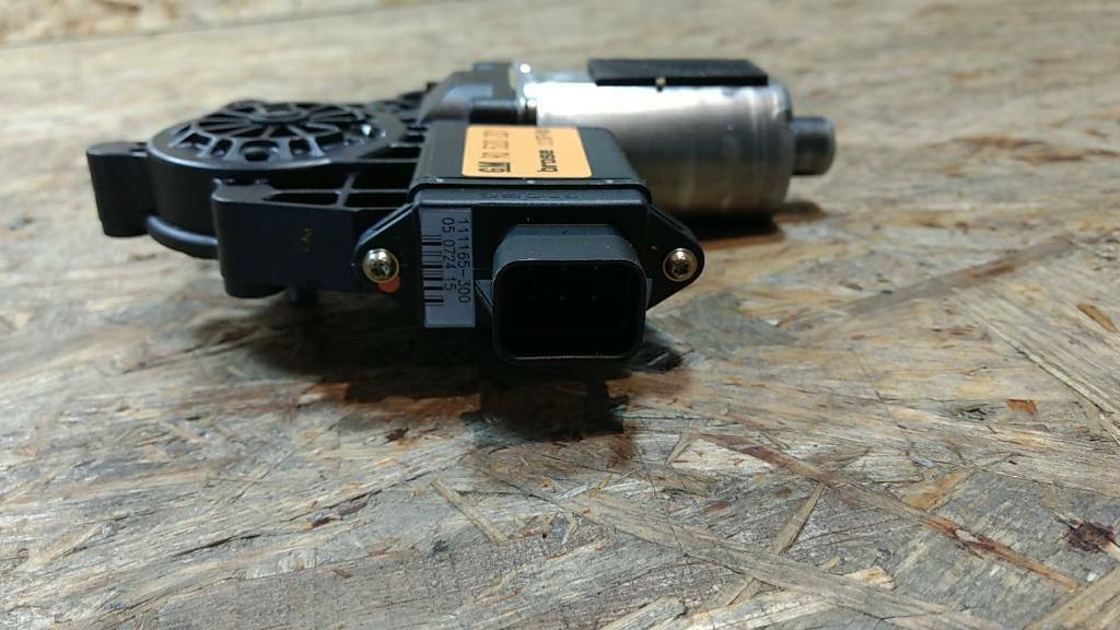 Original GM Opel Tigra A Fenstermotor links NEU