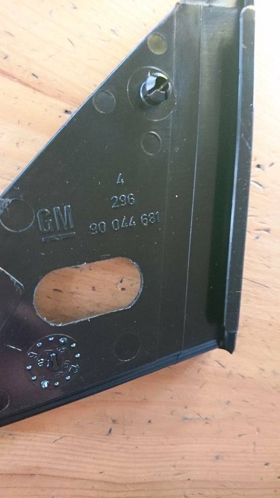 Astra F / G / Classic Einsatzecke Spiegelverkl. original GM Opel NEU
