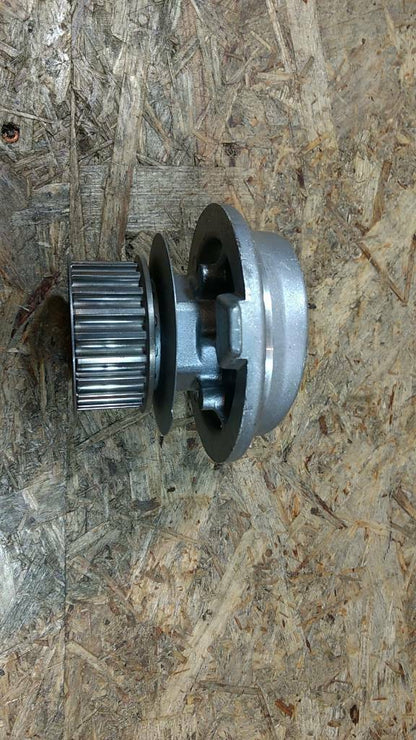 Original  Opel Wasserpumpe Ascona C Kadett E Vectra A Astra F NEU