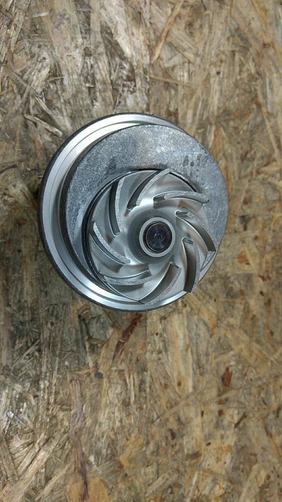 Original GM Opel Wasserpumpe Ascona C Kadett D Rekord E NEU