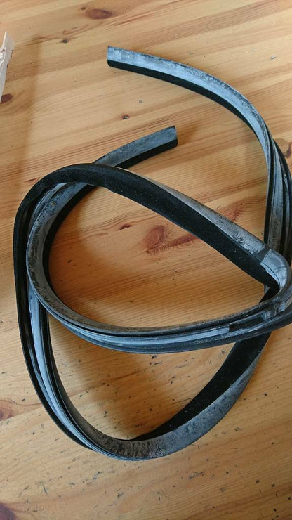 Omega A Fenster Dichtung vorne oben rechts Neu Original GM