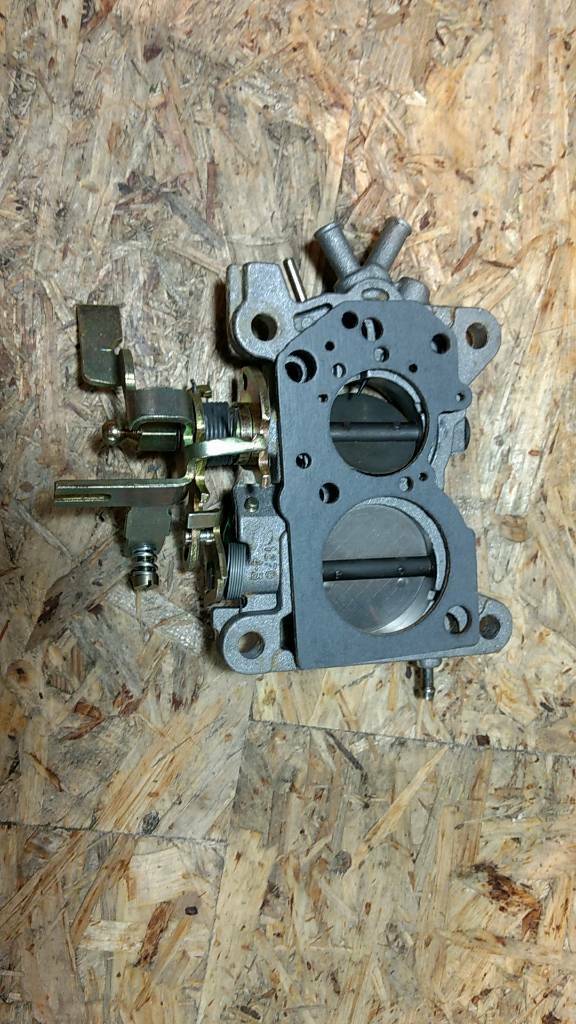 Original GM Opel Kadett E 16S Vergaserteil Drosselklappe NEU