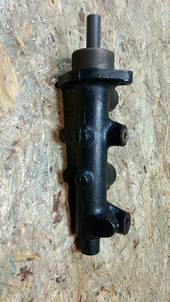 Original GM Opel Calibra Hauptbremszylinder NEU