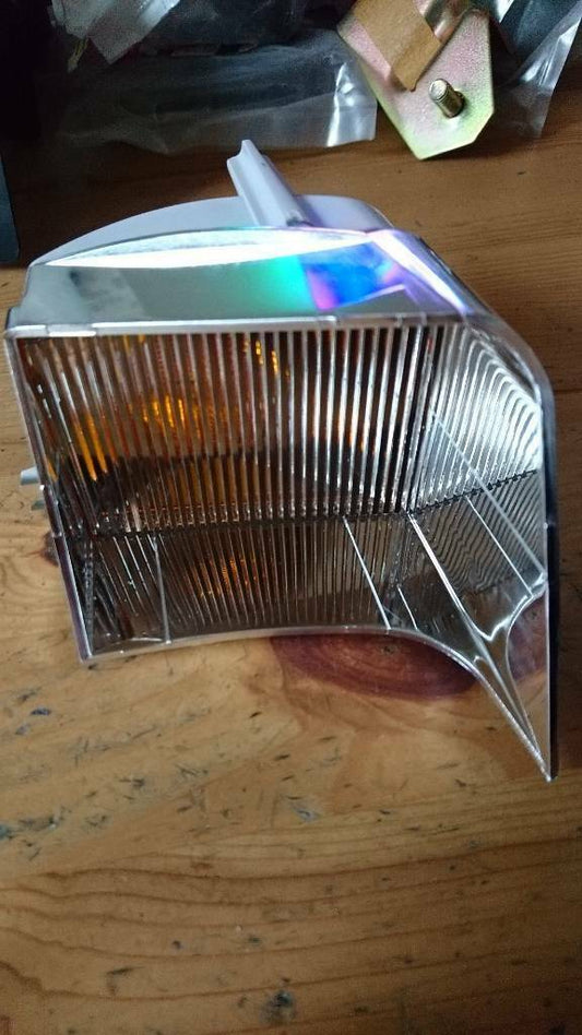 Calibra A Scheinwerfer Blinker Gehäuse links neu original GM