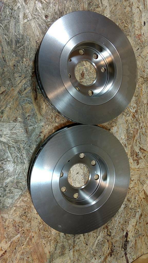Original GM Opel Vectra Calibra Bremsscheiben innenbelüftet NEU