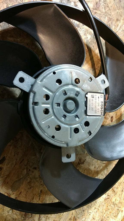 Original GM Opel Omega B Caravan Kühlerlüfter NEU