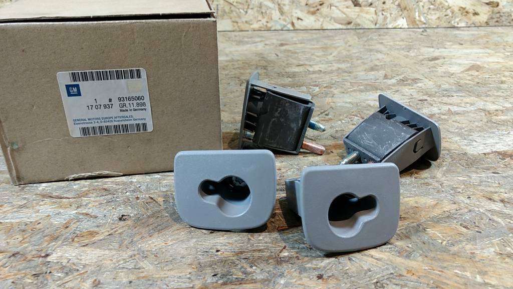 Original GM Opel Astra H Caravan Halterung Gepäcknetz NEU
