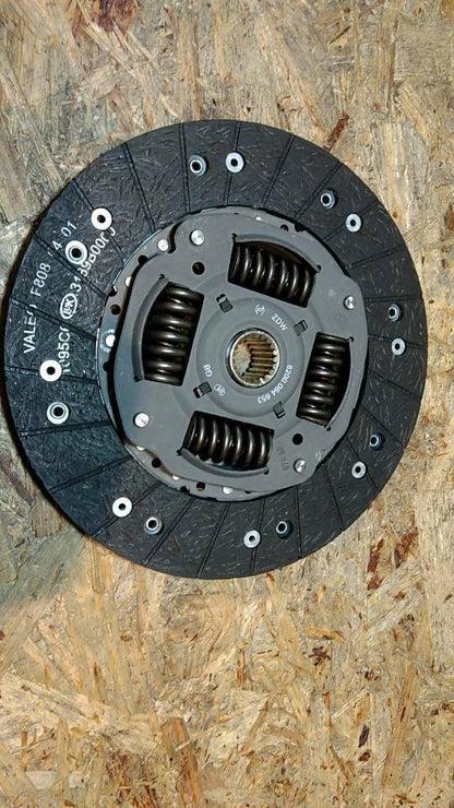 Original GM Opel Movano Vivaro Renault Kupplungsscheibe NEU