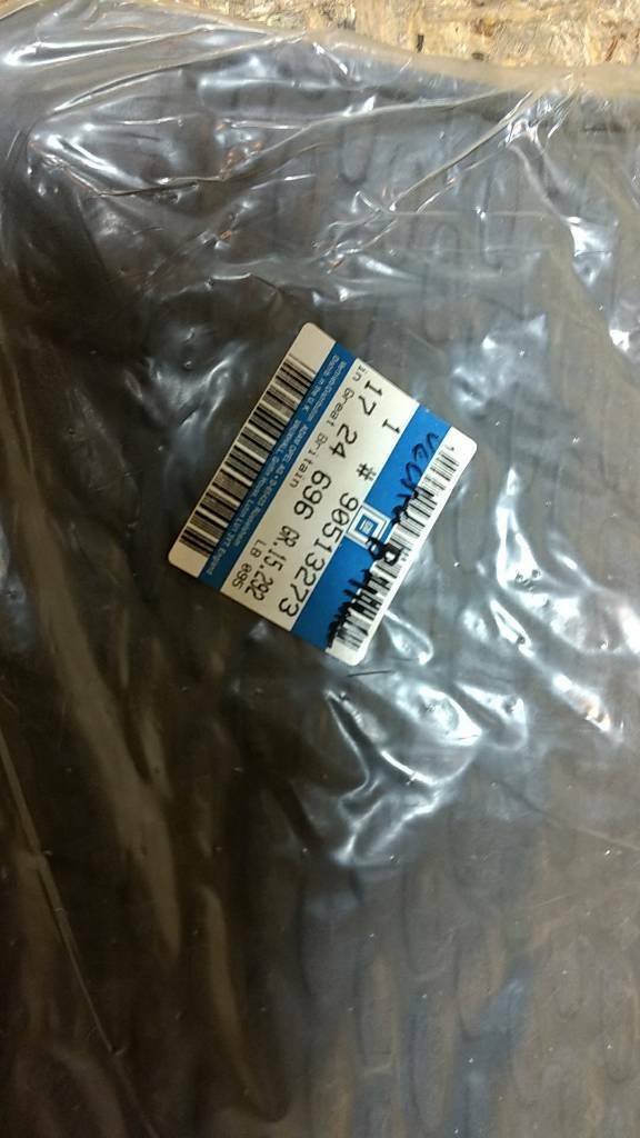 Original GM Opel Vectra B Gummifußmatten-Set hinten NEU