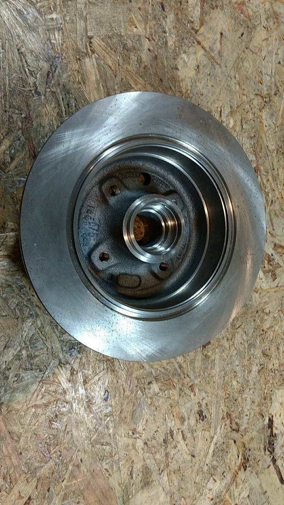 Original GM Opel Kadett E 2.0 Bremsscheibe hinten NEU